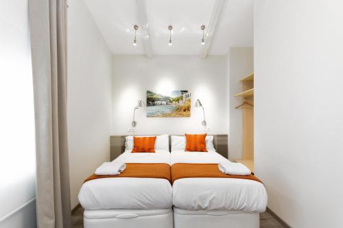 Eixample Building Apartments by Mercedes Heritage photo 123