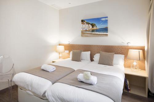 Eixample Building Apartments by Mercedes Heritage photo 134
