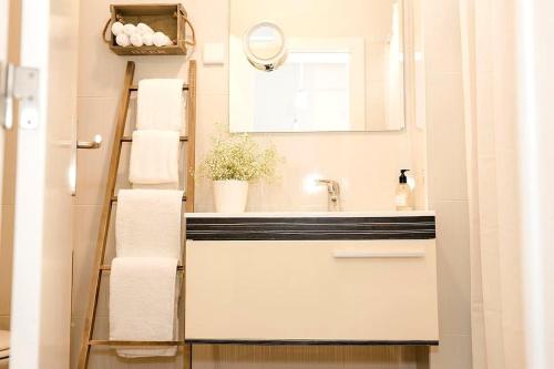 Sapadores · 2 bedrooms apartment Lisbon Boho Chic