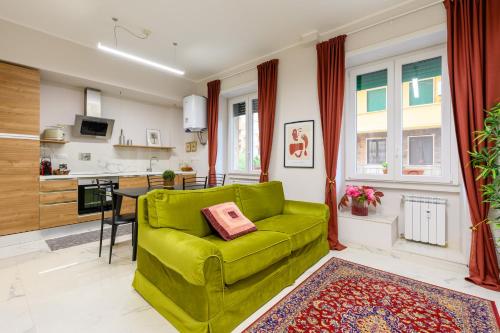 luxury apartment re di roma