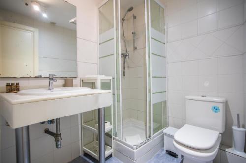 Kúpeľňa v ubytovaní 42man1018 Centrally located flat in Sant Antoni