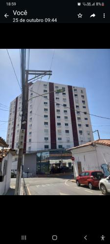 Το κτήριο όπου στεγάζεται  το διαμέρισμα