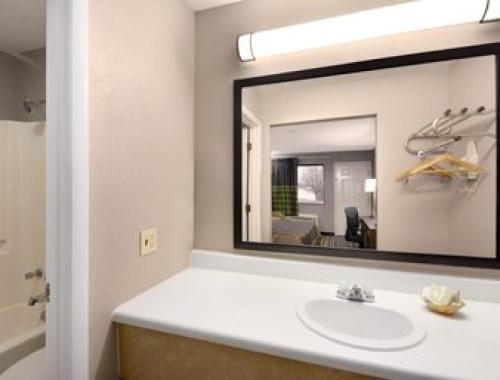 Gambar di galeri bagi Super 8 by Wyndham Wytheville di Wytheville