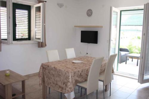 Apartment in Primosten - Sibenik Riviera 35182