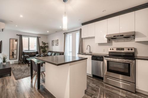 Gallery image of Two bedrooms in 2 floors apartment - 101 in Montreal