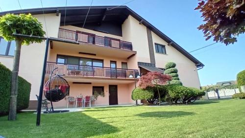 Budova, kde se apartmán nachází