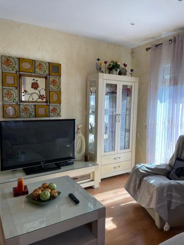 Μια τηλεόραση ή/και κέντρο ψυχαγωγίας στο Casa La Pradera Cañete