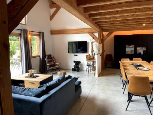 Fotografie z fotogalerie ubytování megeve demi quartier chalet 12 p v destinaci Demi-Quartier