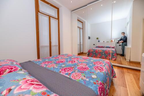 Llit o llits en una habitació de Quiet house in a lively area!
