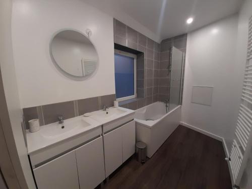 Photo de la galerie de l'établissement Phoenix appartement, à Calais