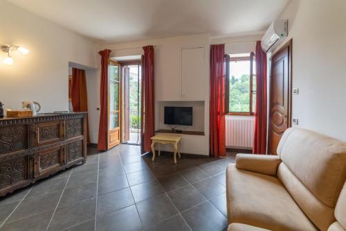Gallery image of Residence Villa il Casale - appartamenti wellness e piscina riscaldata in Tovo San Giacomo