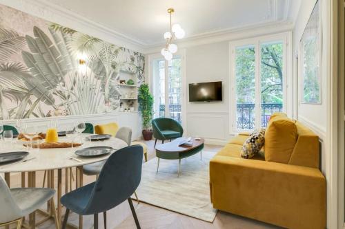 Bright and Gorgeous flat in the heart of Paris