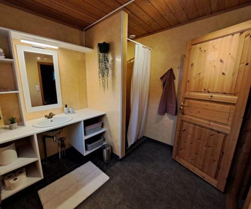 Koupelna v ubytování Idyllische Hütte am Fjordufer