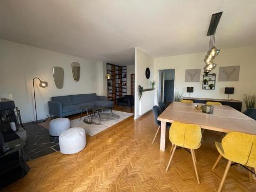 Appartement dans maison vue exceptionnelle sur le lac