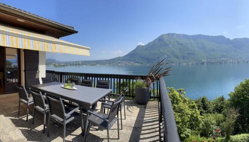Appartement dans maison vue exceptionnelle sur le lac
