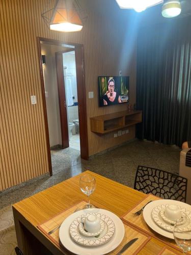 TV in/ali zabaviščno središče v nastanitvi luxuoso Apto setor central 906