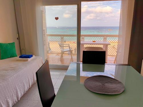 APT Borras, Es Pujols-fronte mare