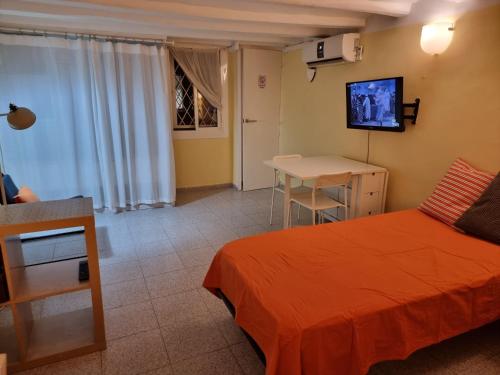 Apart 2 beds 1 sofabed downtown 31 nigths min Barcelona