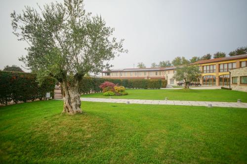 Κήπος έξω από το Tenuta Albertini