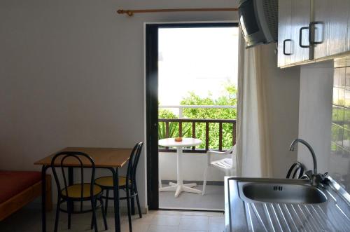 Balkoni atau teres di Hotel Thisvi
