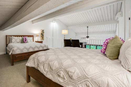Ένα ή περισσότερα κρεβάτια σε δωμάτιο στο Hanalei Bay Resort 8233 four