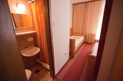 Koupelna v ubytování HI Hostel Zagreb