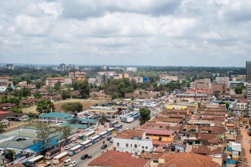 uma vista aérea de uma cidade com edifícios em Leleshwa luxury Apartments em Nairobi