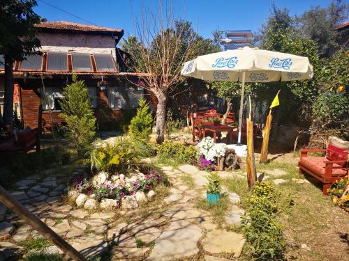 Zahrada ubytování Demeter Rose Stonehouse Pansion