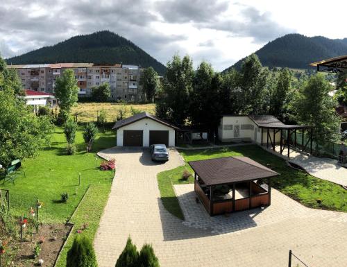 クンプルング・モルドヴェネスクにあるVilla Cocaのギャラリーの写真