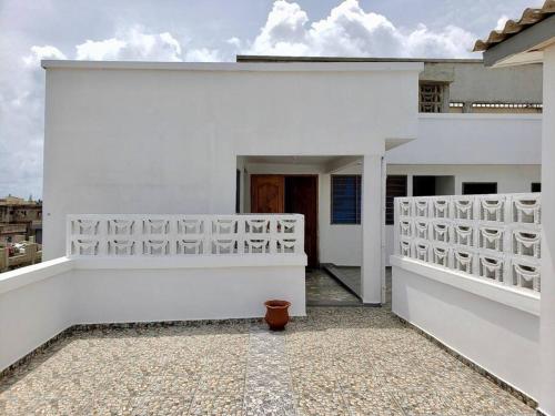 Μπαλκόνι ή βεράντα στο 2 chambres dans un appartement avec vue sur la mer