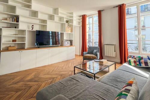 Luxurious Apartment in Marais