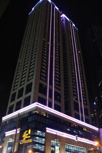El edificio en el que está el apartahotel