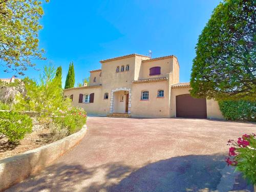 VILLA RAPHAEL - Charming Villa - Pool, Panoramic SeaView, AC, WIFI