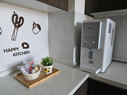 Η κουζίνα ή μικρή κουζίνα στο Sakifa's Home @ Troika Kota Bharu