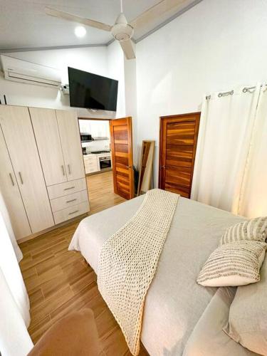Η κουζίνα ή μικρή κουζίνα στο Casa Garza, con a/c y wifi