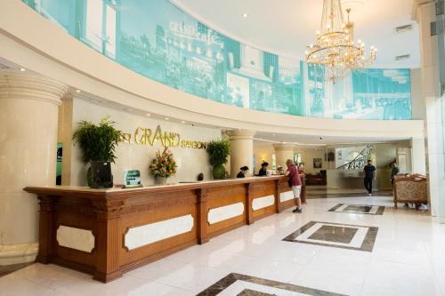Lobbyn eller receptionsområdet på Hotel Grand Saigon