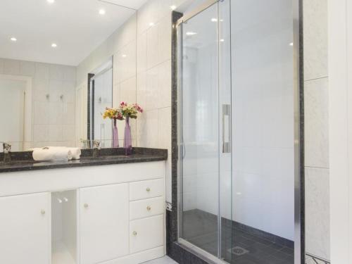 Ένα μπάνιο στο 0320 Apartament in Calella de Palafrugell