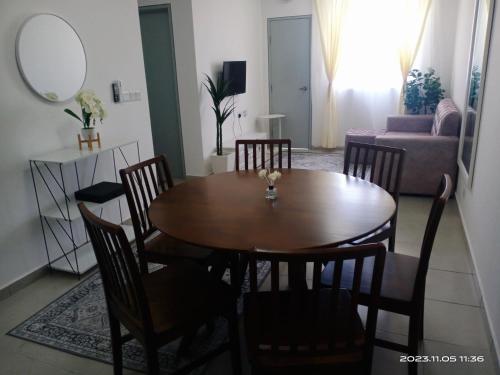 Χώρος καθιστικού στο SUNSURIA KLIA HOMESTAY