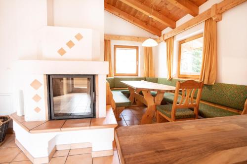 Posezení v ubytování Chalet Hochkrimml 141