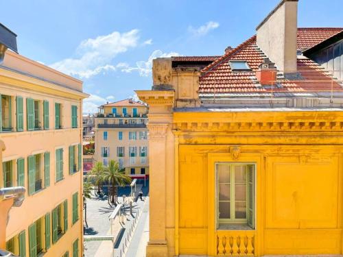 Beautiful Top Floor & Terrasse (Beach 1' walk)