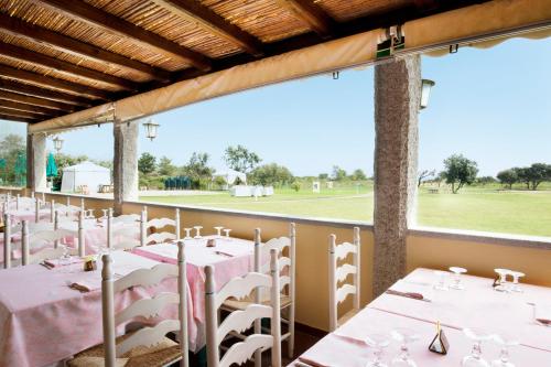 Restaurace v ubytování Li Suari Club Village