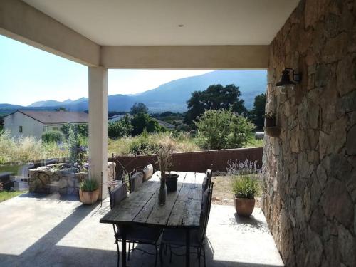 Maison type bergerie proche Porto-Vecchio Piscine chauffée