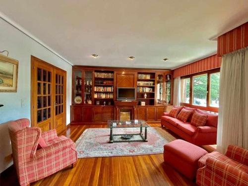 Amatxo Maitia - Amplio piso, de premio "Goya"