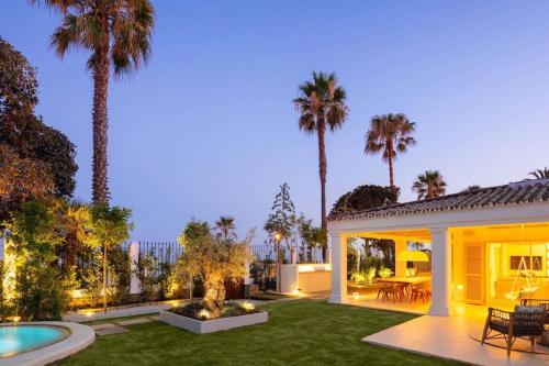 Beachfront Villa La Luisa, Golden Mile, Marbella