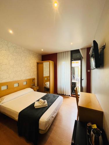 Hostal Abami II