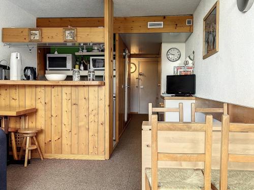Studio lumineux au centre avec balcon, proche des pistes, Wifi gratuit