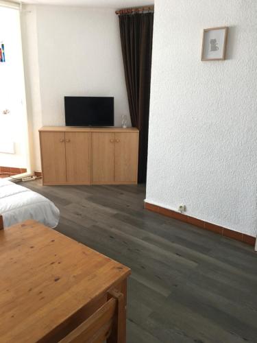 Studio 765, Port Camargue, Piscine, WiFi, Parking, 2 personnes