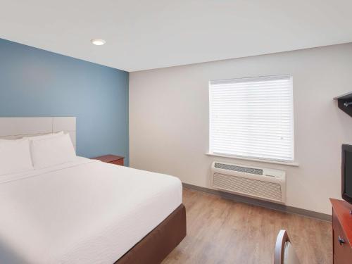 Μια τηλεόραση ή/και κέντρο ψυχαγωγίας στο Extended Stay America Select Suites - Bentonville