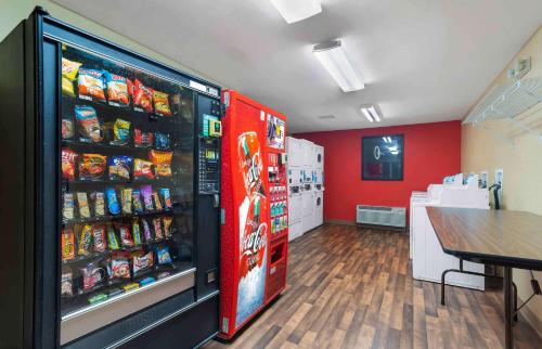 a store with a soda vending machine in a room at Extended Stay America Suites - Atlanta - Perimeter - Crestline in Atlanta