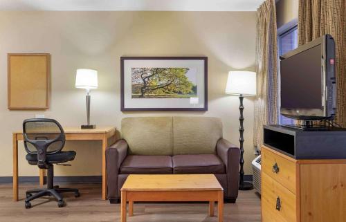 Μια τηλεόραση ή/και κέντρο ψυχαγωγίας στο Extended Stay America Suites - Boston - Waltham - 32 4th Ave